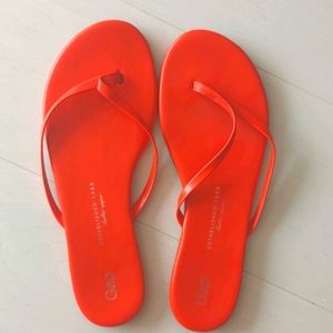 Leather Gap flip flops 8